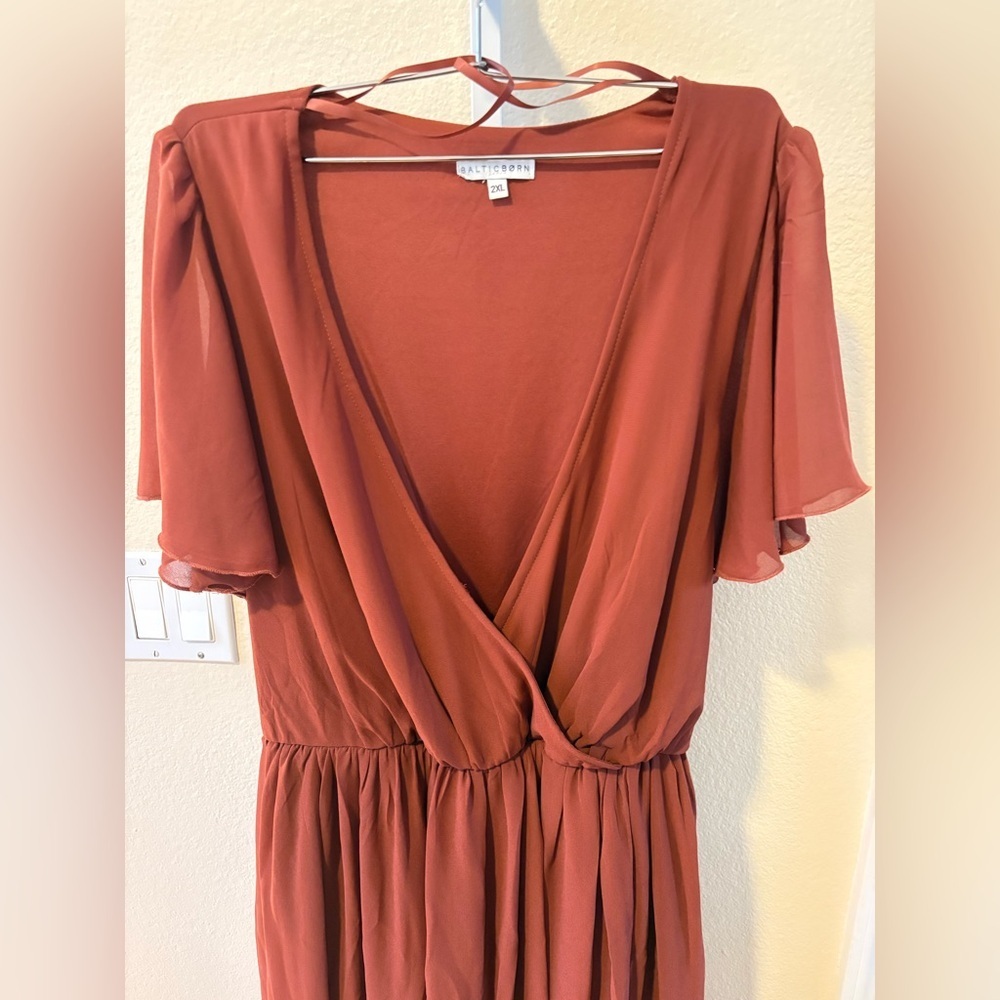 Baltic Born Vaughnie Maxi dress in Burnt Orange - Size  2XL - Picture 4 of 5